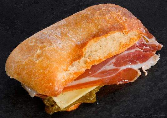 BOCADILLO JAMÓN + QUESO